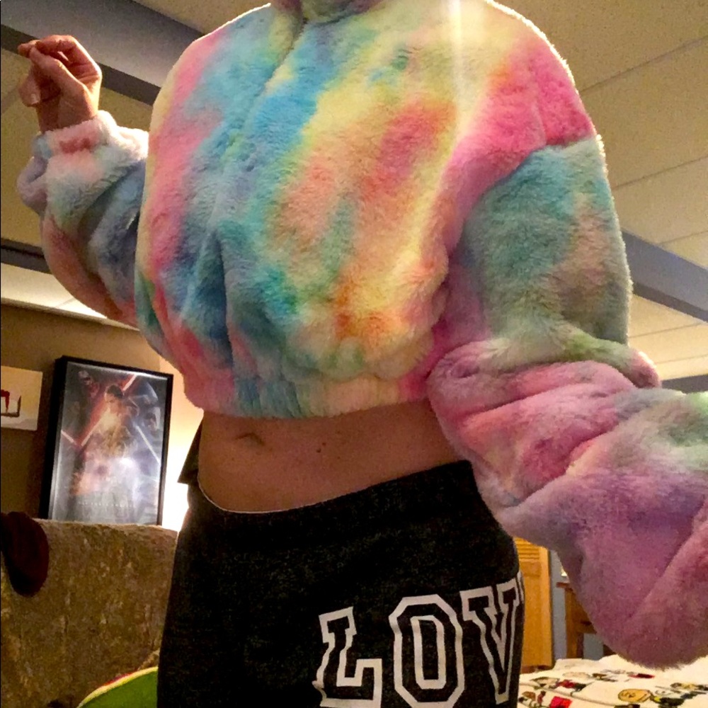 Fluffy bright cropped pullover (NWT) - Picture 3 of 16